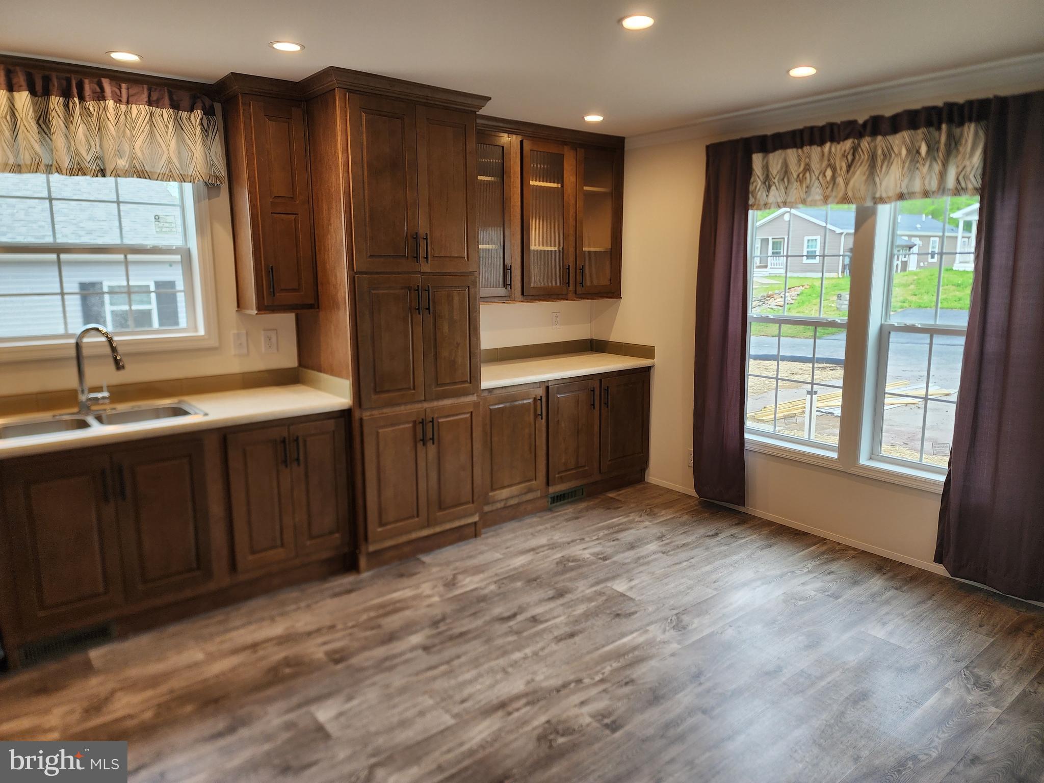 GREEN TOP MHP - Residential