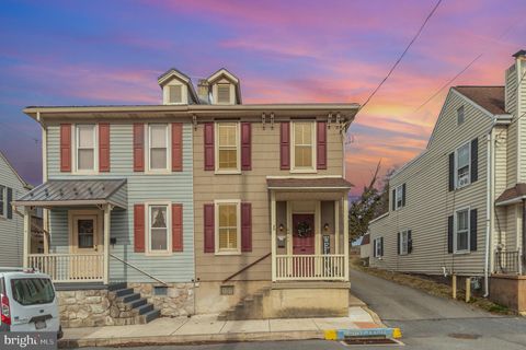 Photo of 646 E Market Street, MARIETTA, PA 17547 (MLS # PALA2070300)