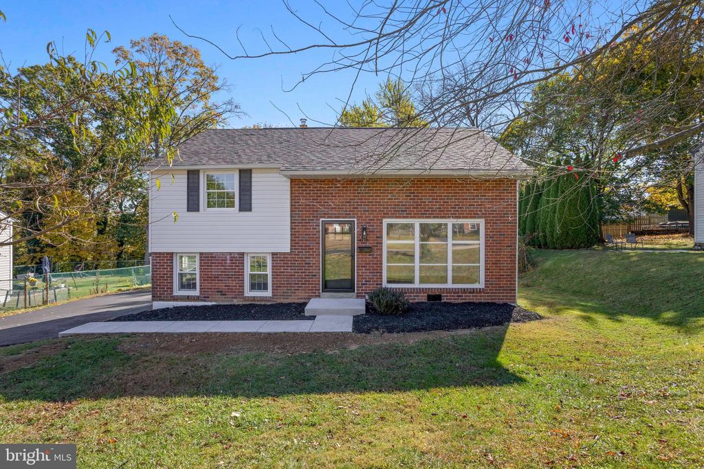 Photo of 408 Garden Lane, ASTON, PA 19014 (MLS # PADE2103092)