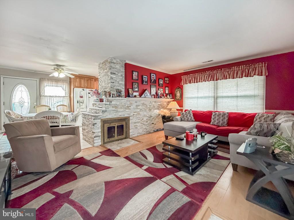 THORNRIDGE - Residential