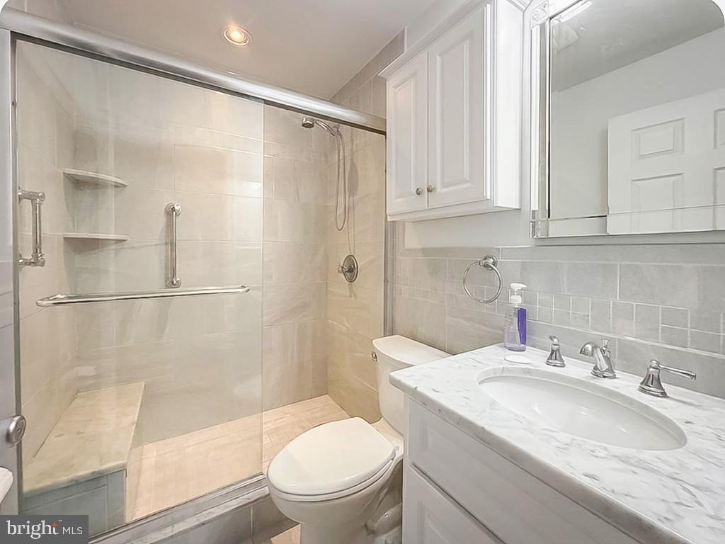 THORNRIDGE - Residential