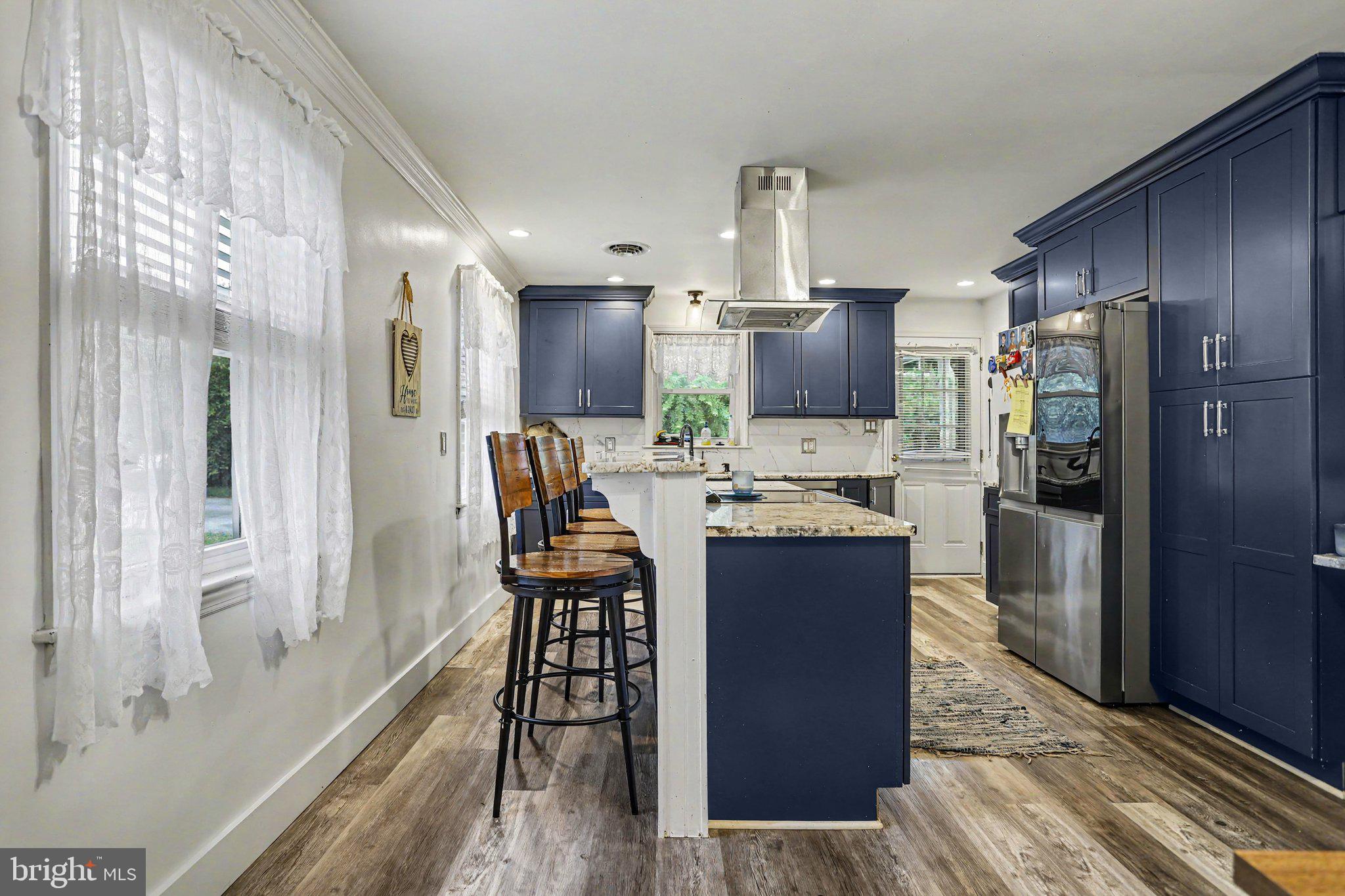 305 GLENVUE ROAD