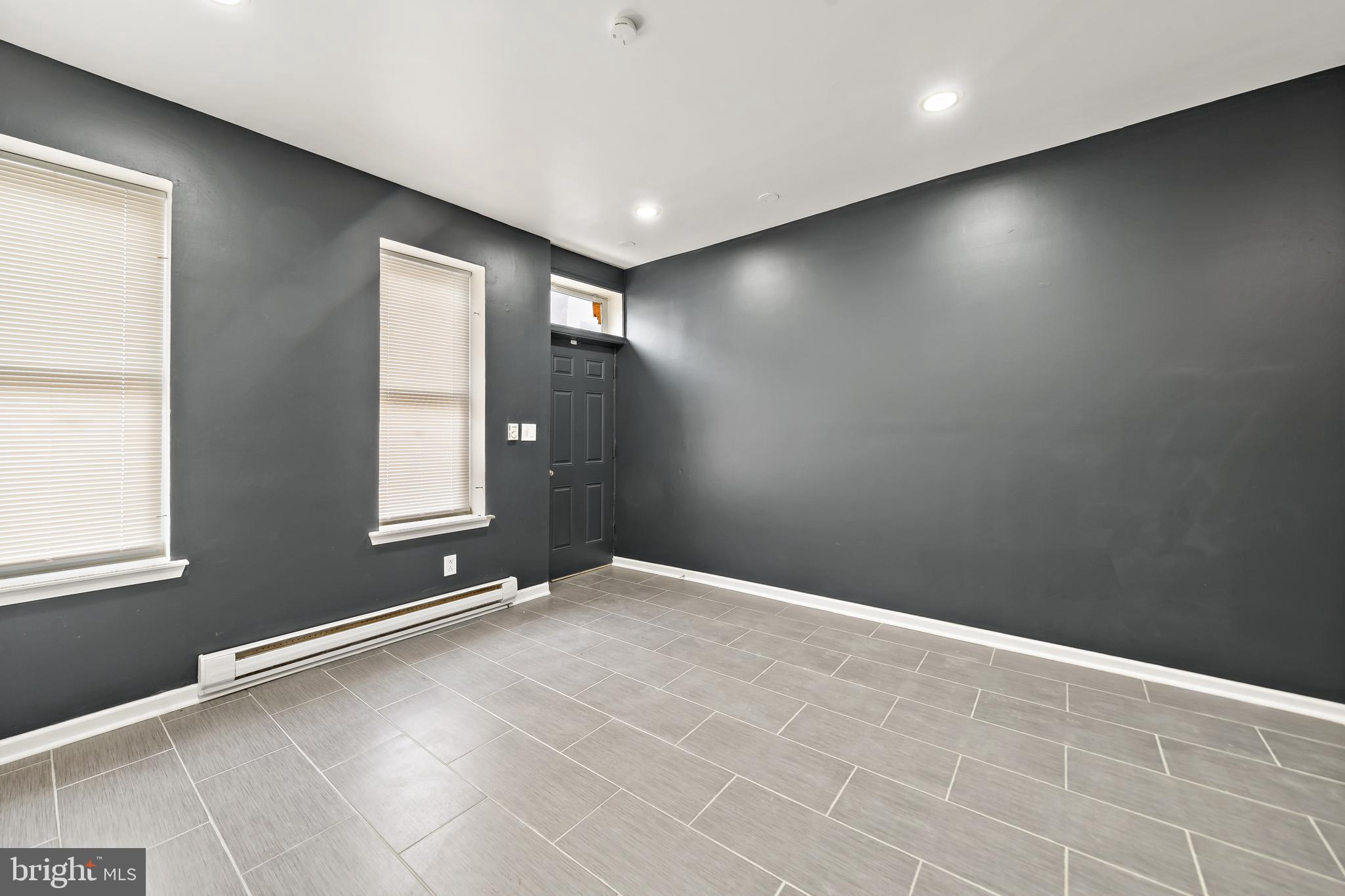 TEMPLE UNIVERSITY - Residential Lease