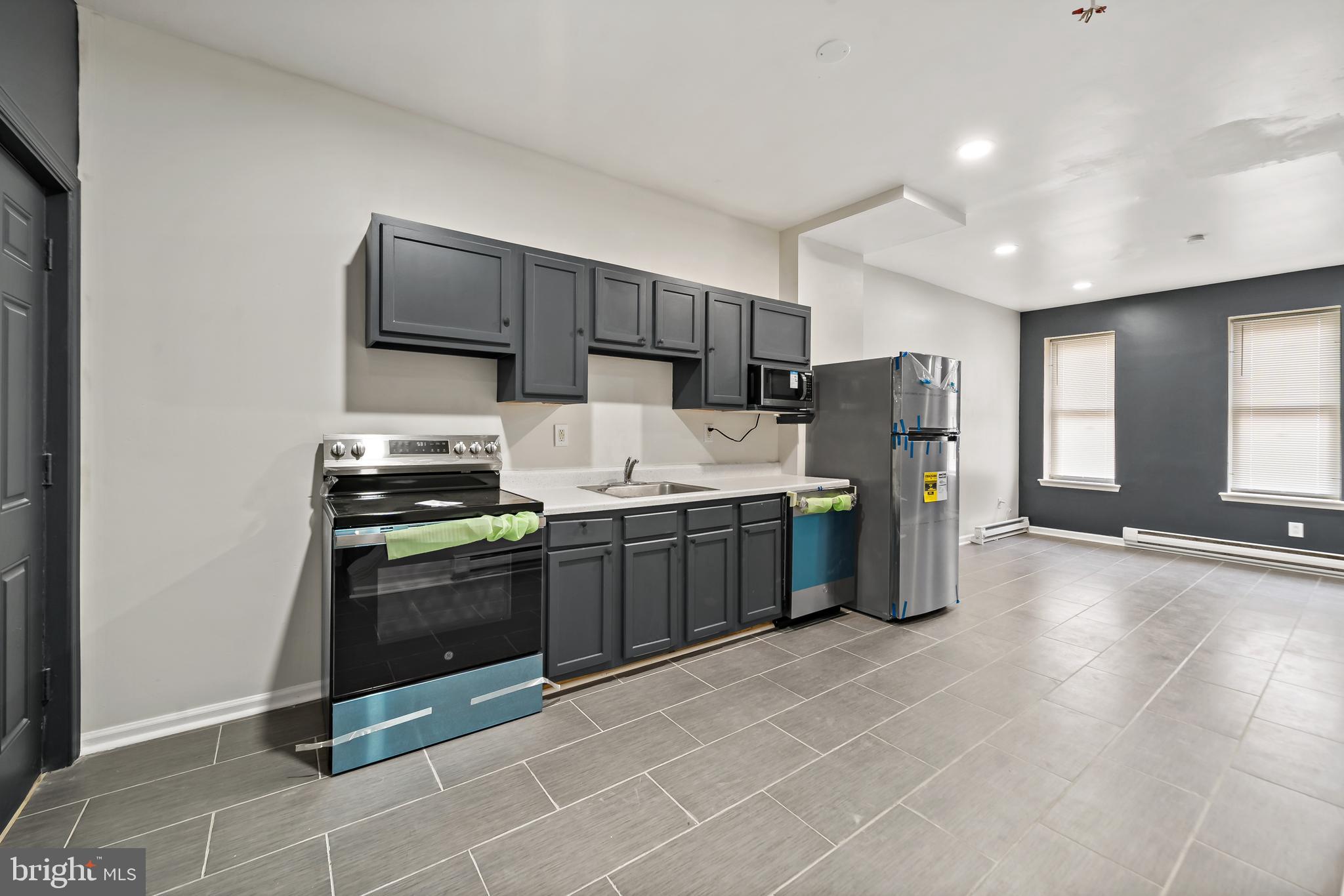 TEMPLE UNIVERSITY - Residential Lease