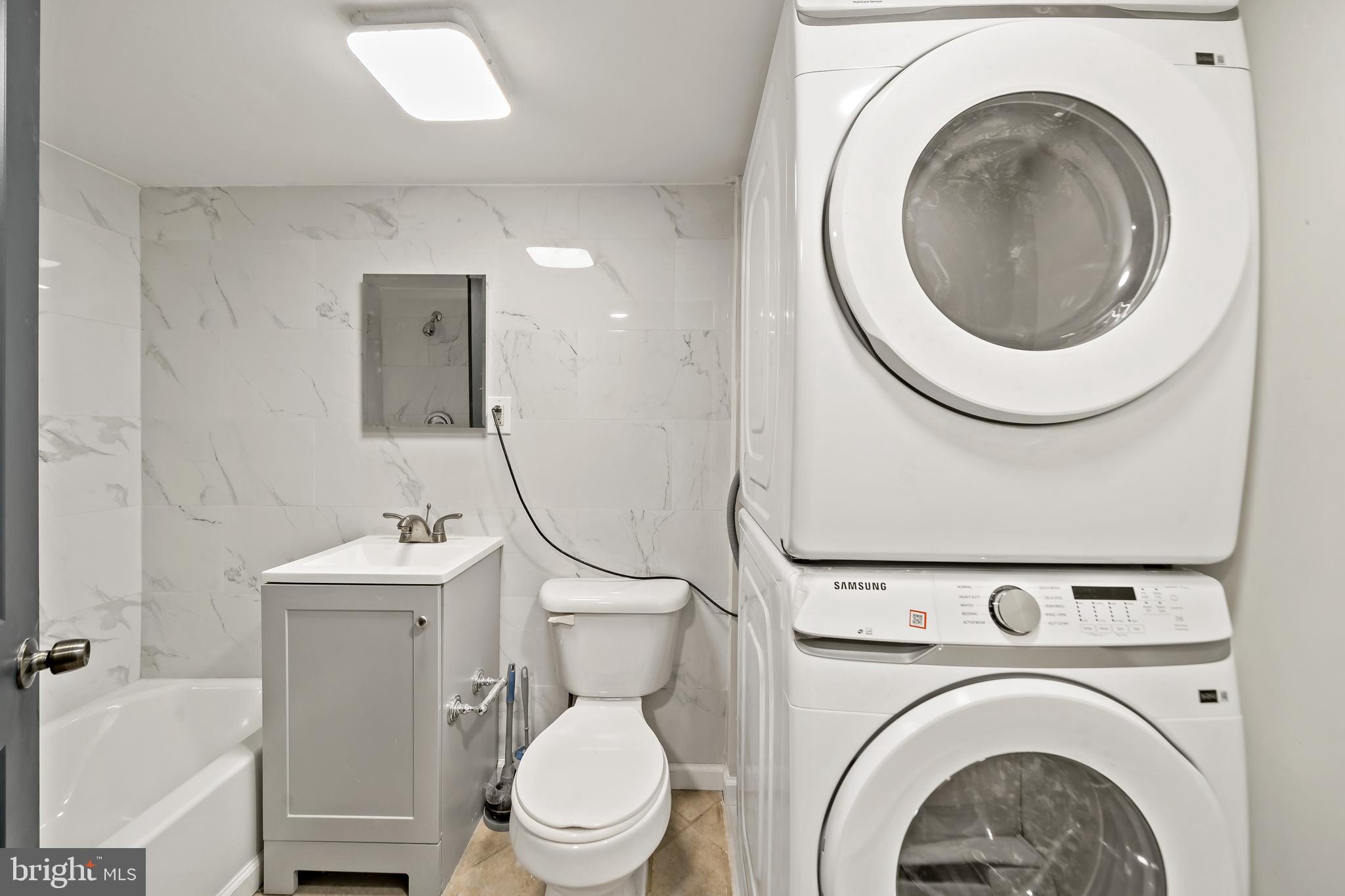 TEMPLE UNIVERSITY - Residential Lease