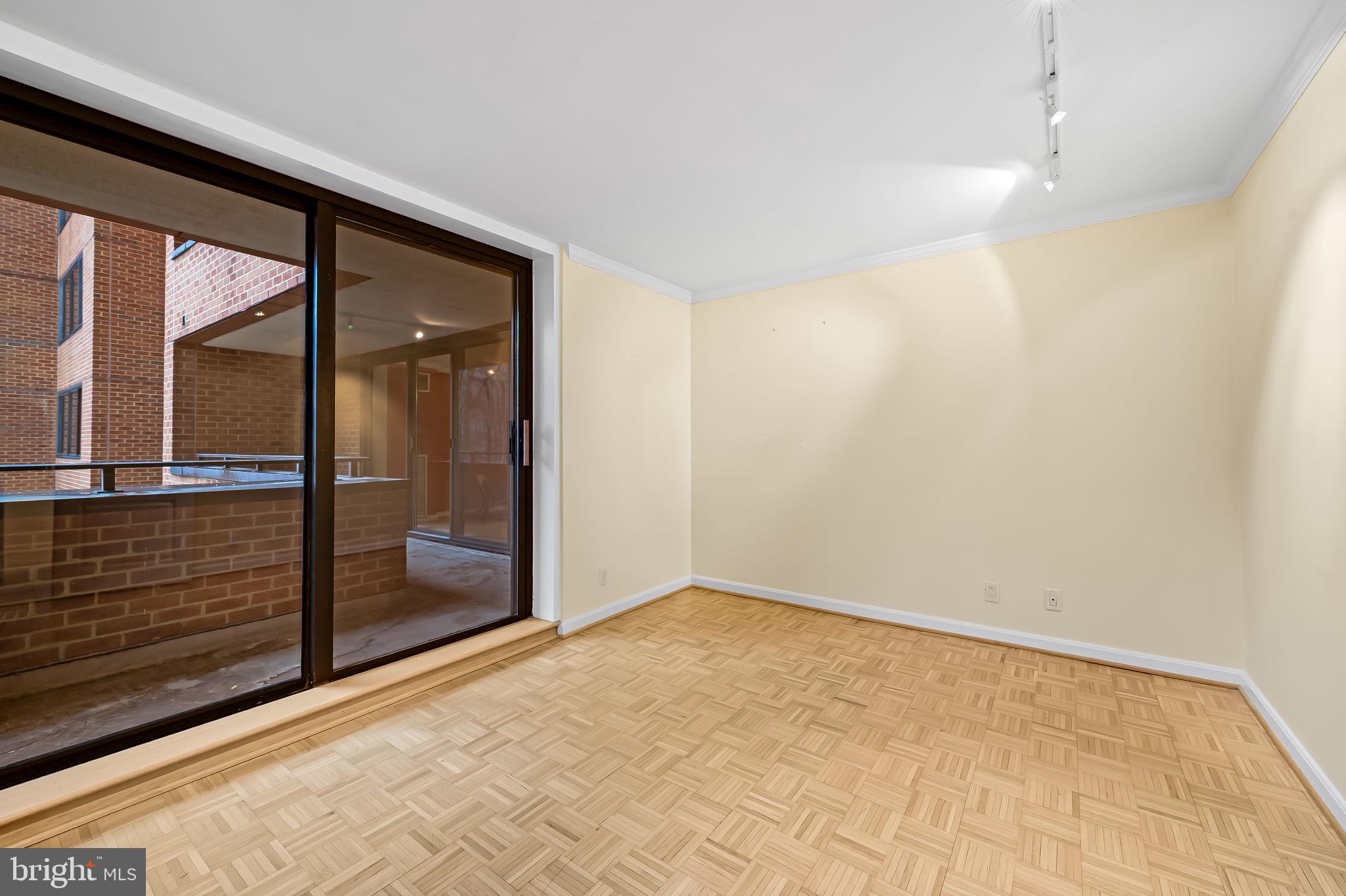 CROSS KEYS - Residential