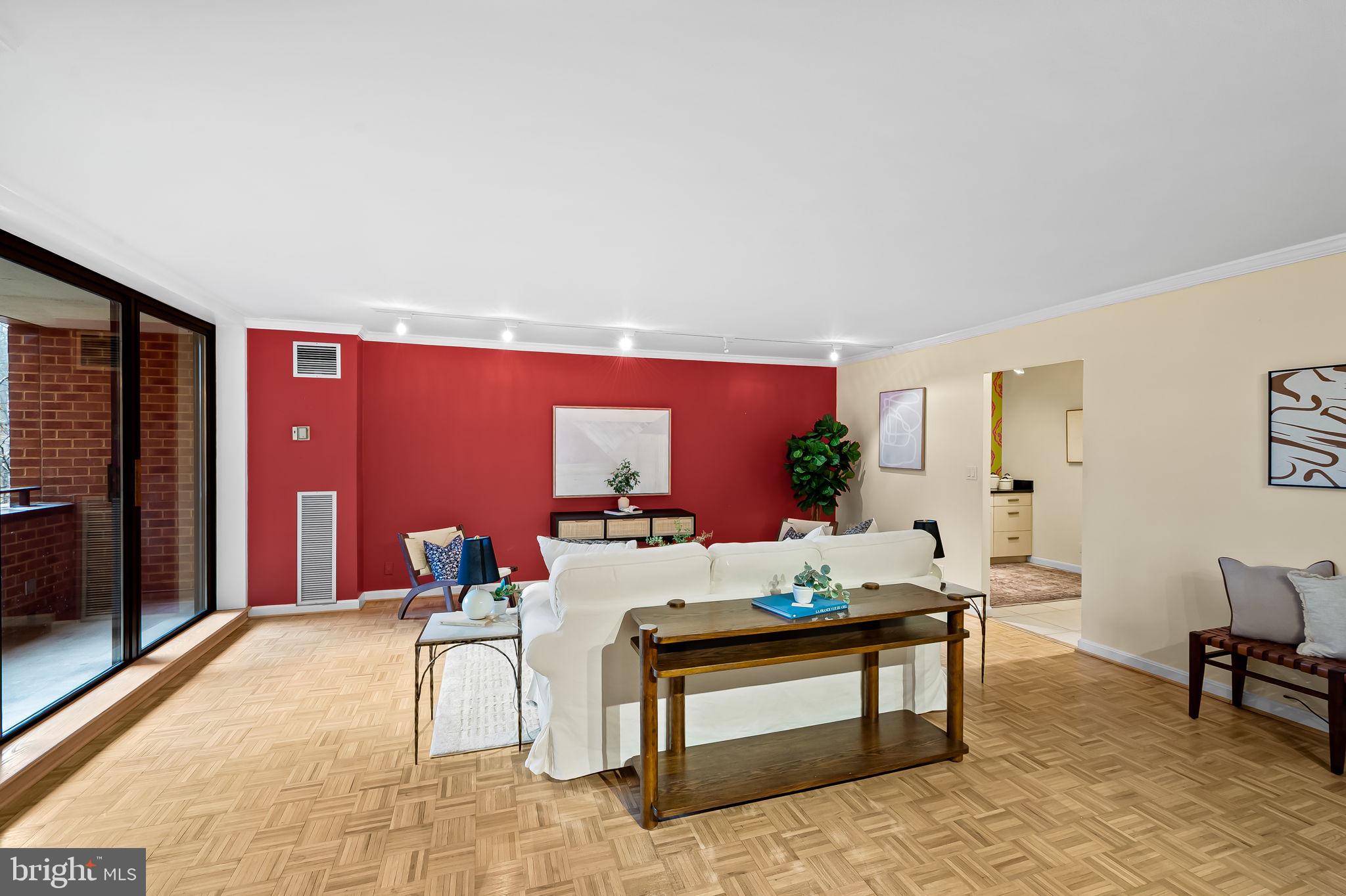 CROSS KEYS - Residential