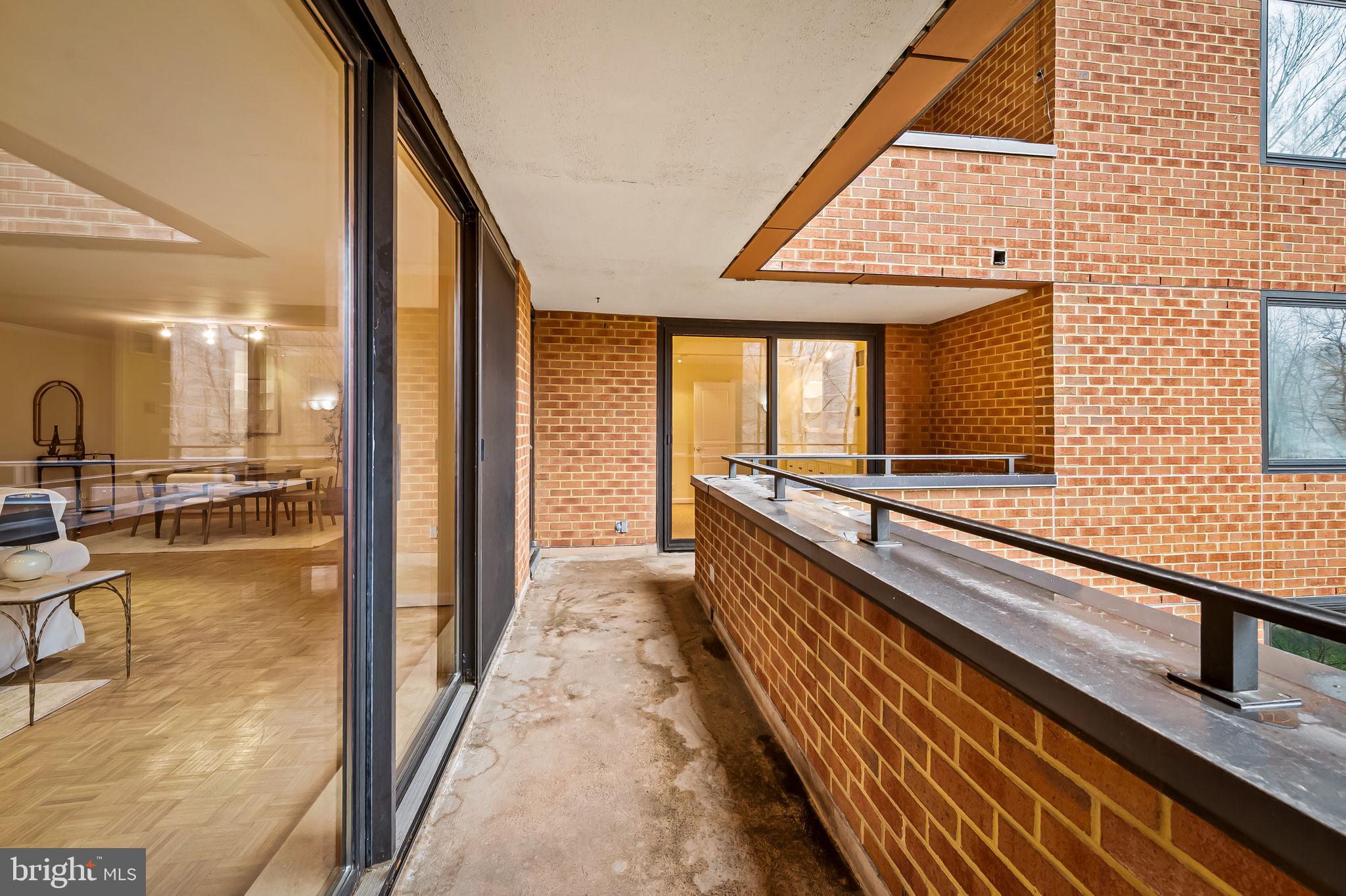 CROSS KEYS - Residential