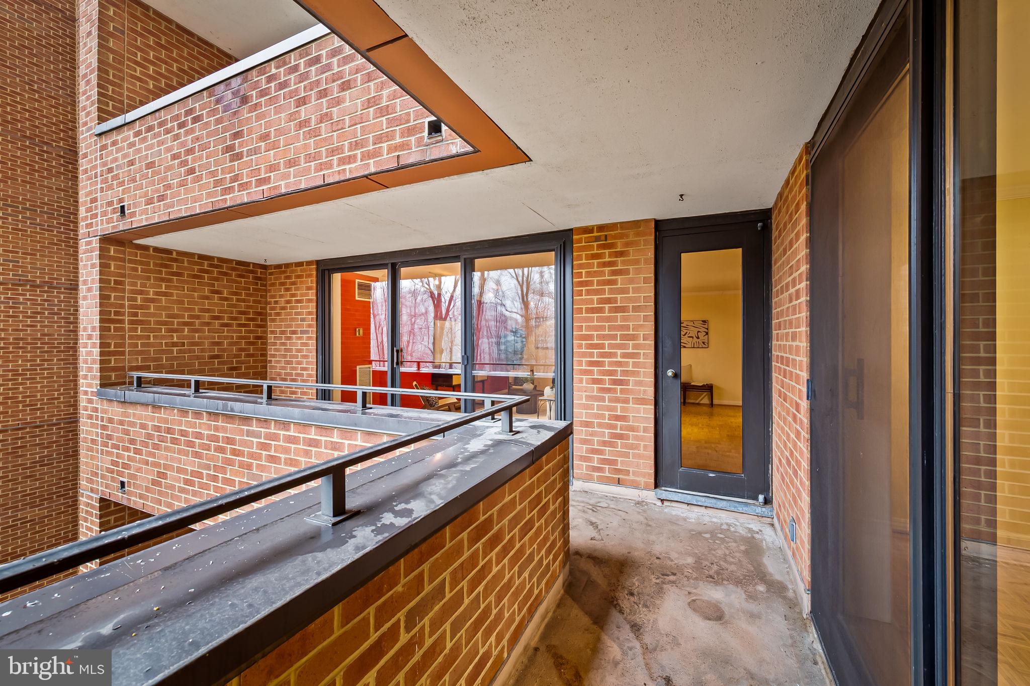 CROSS KEYS - Residential