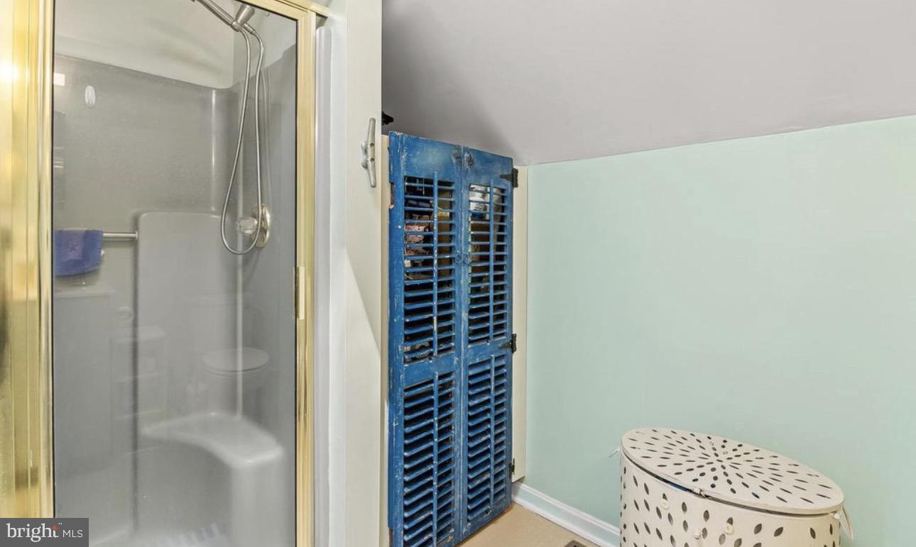 OLD FIELDS - Residential