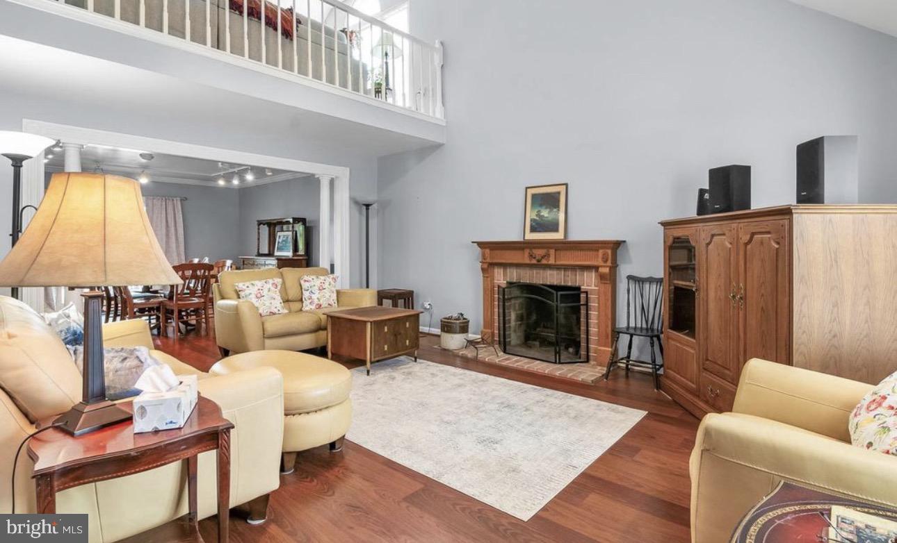 OLD FIELDS - Residential