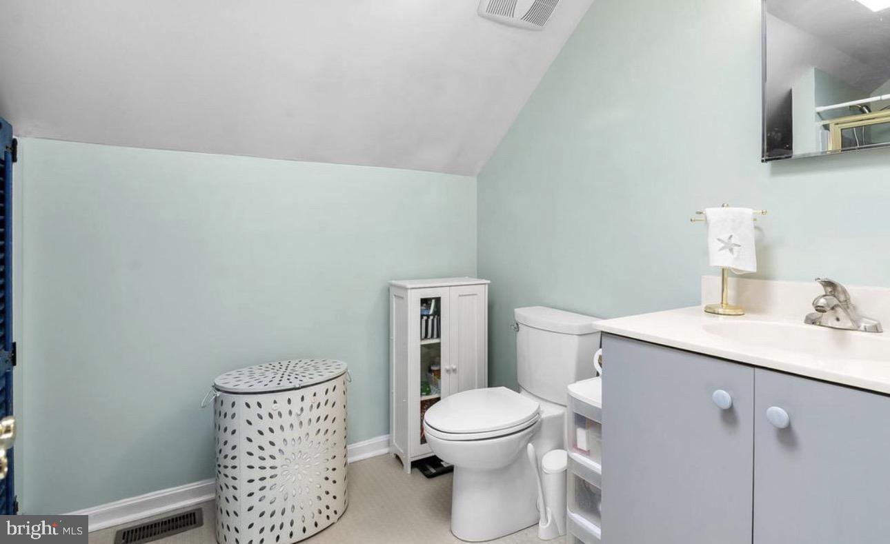 OLD FIELDS - Residential