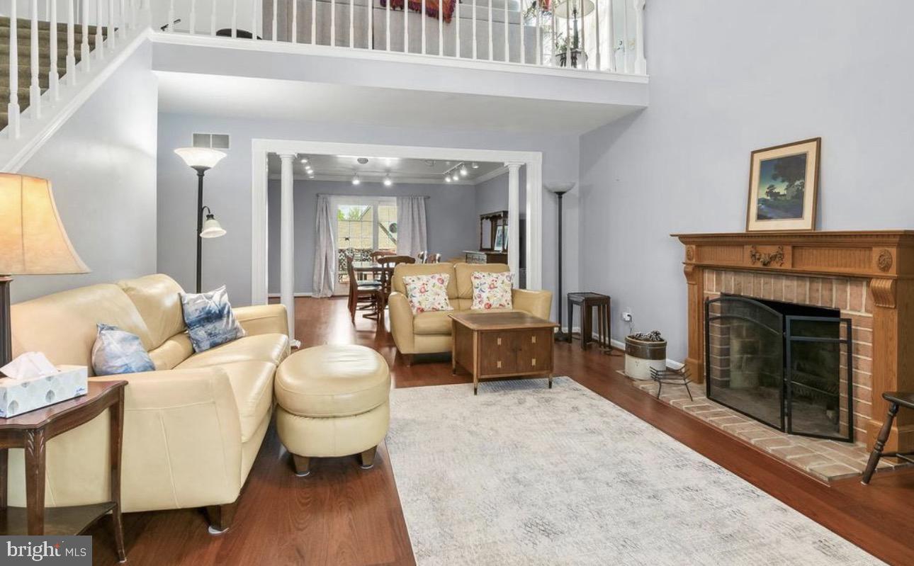 OLD FIELDS - Residential