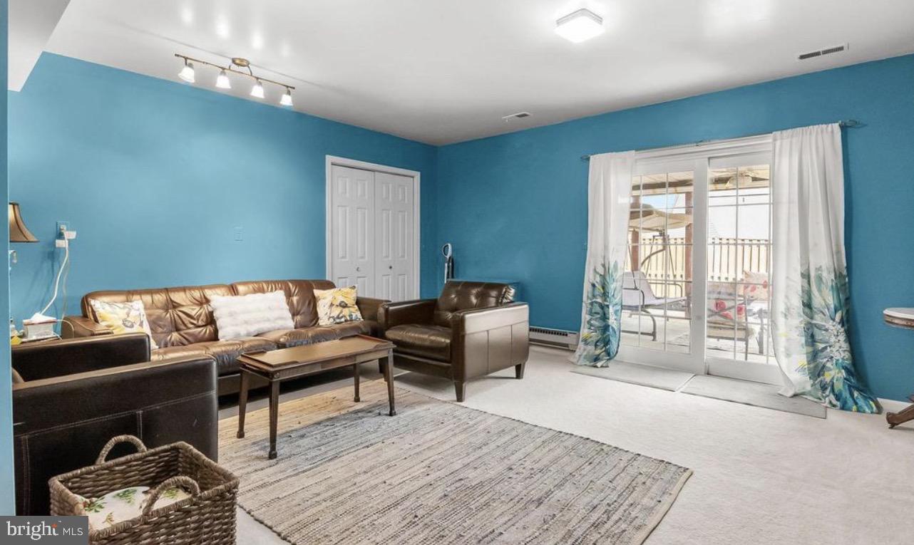 OLD FIELDS - Residential