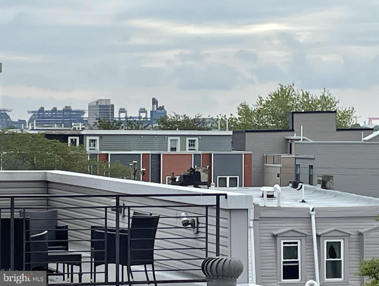 DICKINSON NARROWS - Residential