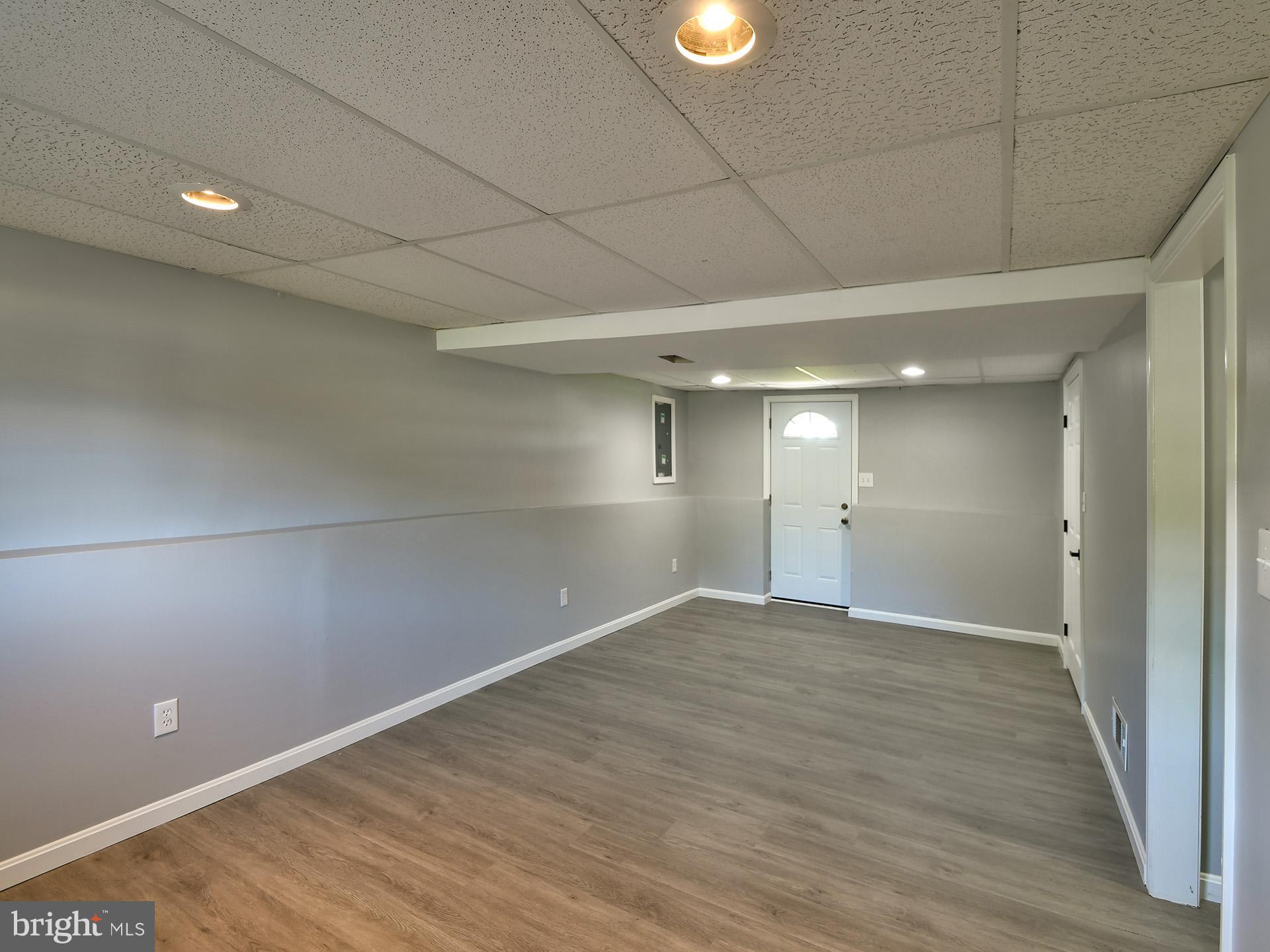 NEW CUT FARMS - Residential