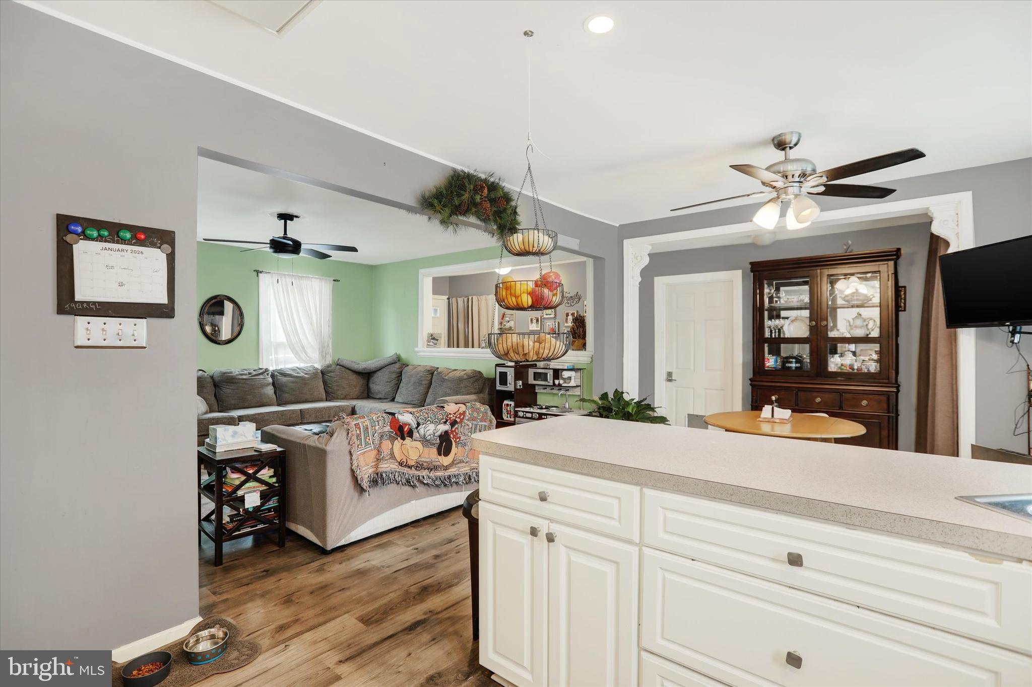 IDLEWOOD - Residential