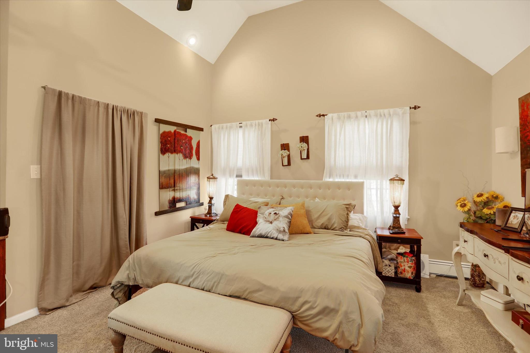 IDLEWOOD - Residential