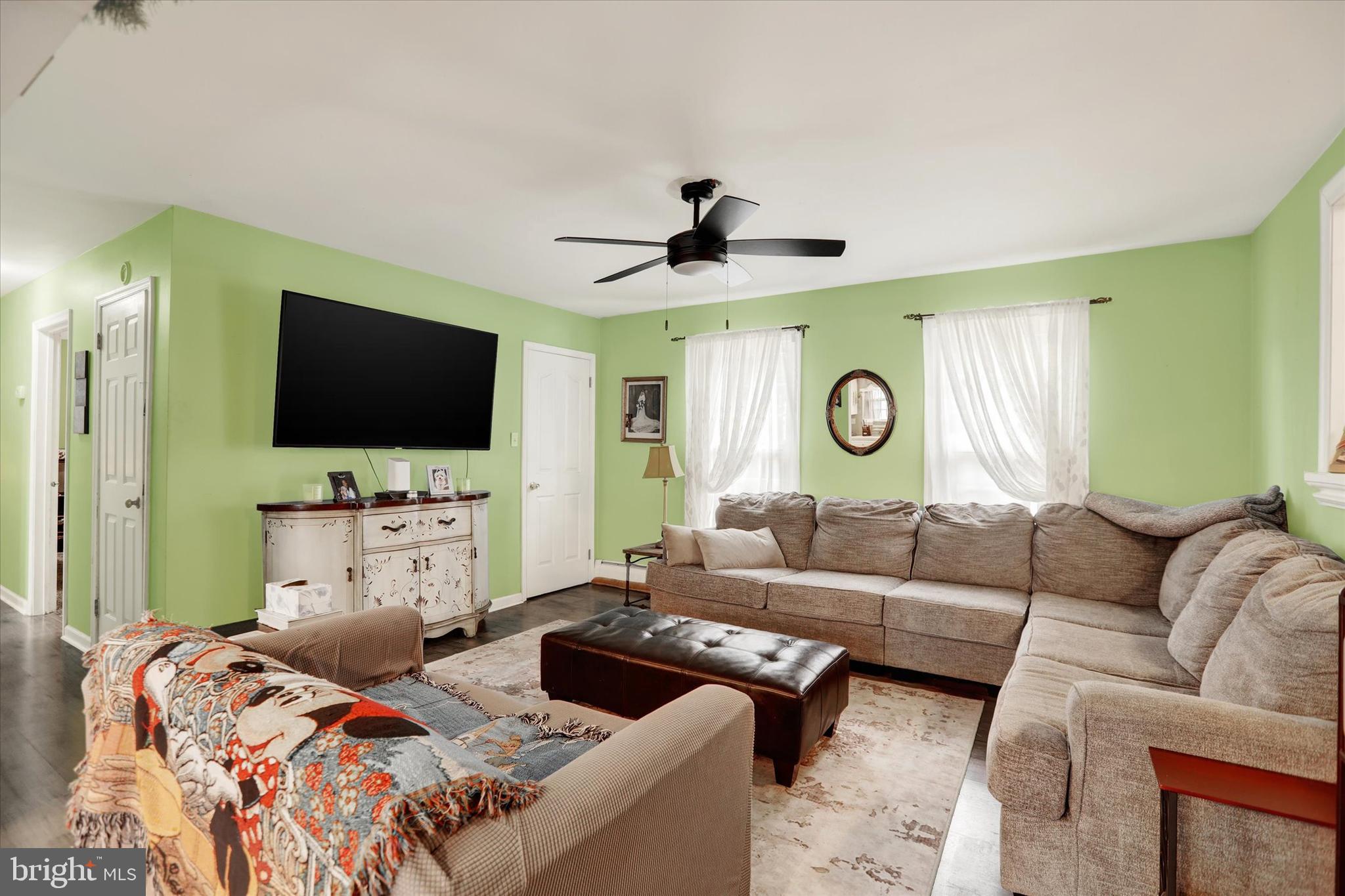 IDLEWOOD - Residential