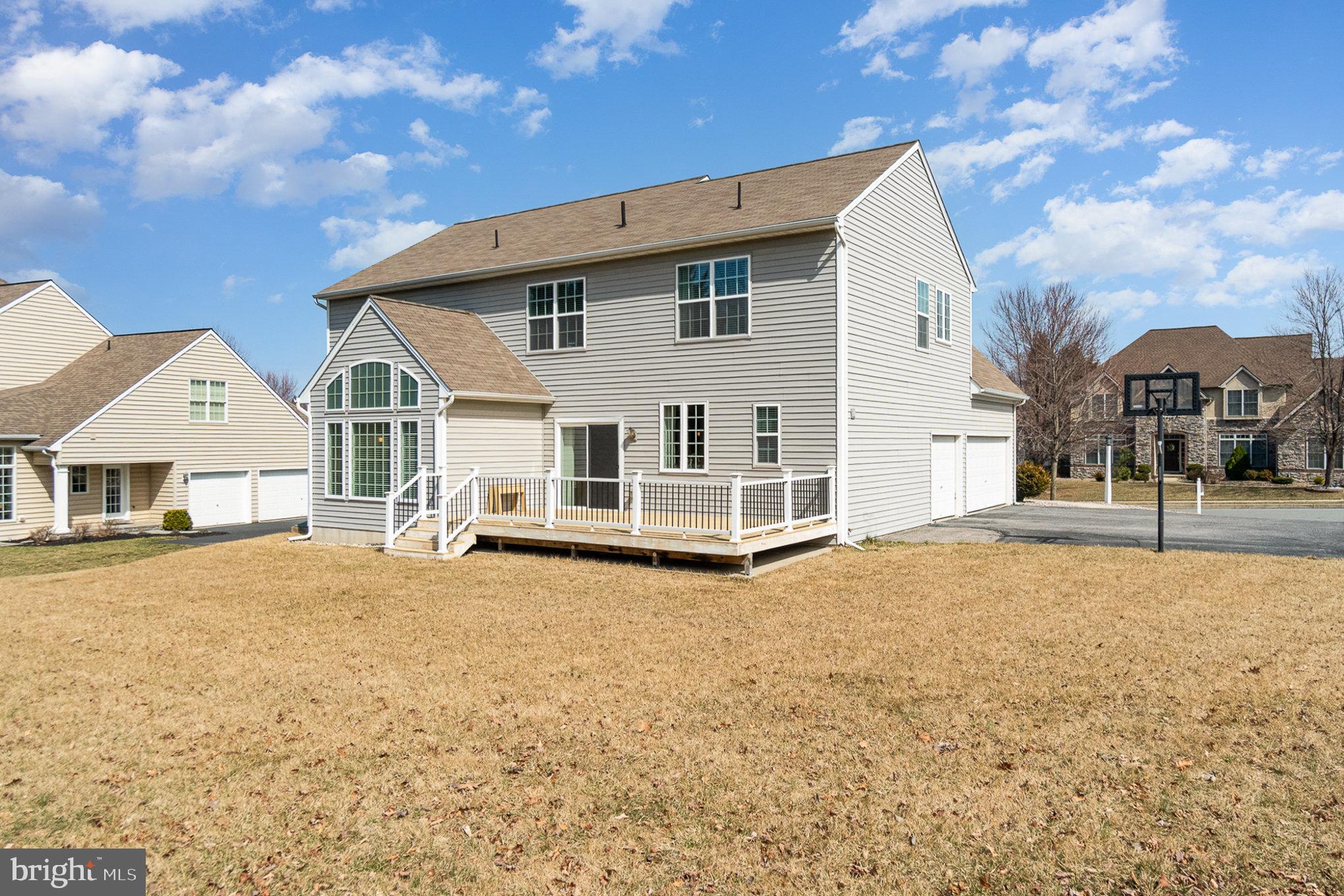 SPRINGWOOD - Residential