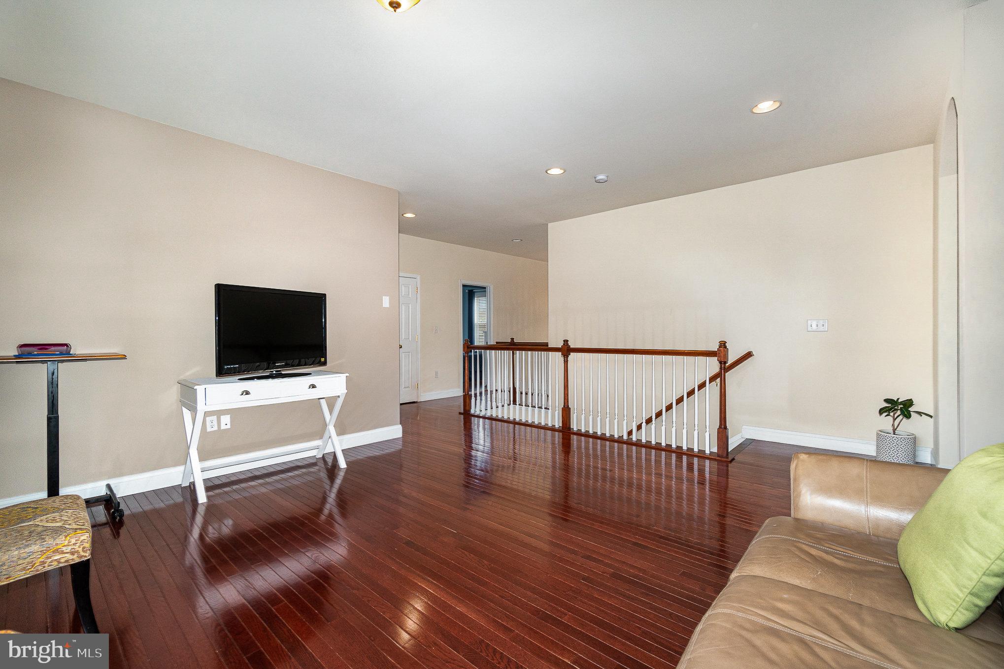 SPRINGWOOD - Residential