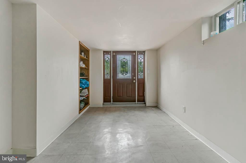 MADISON MANOR - Residential Lease