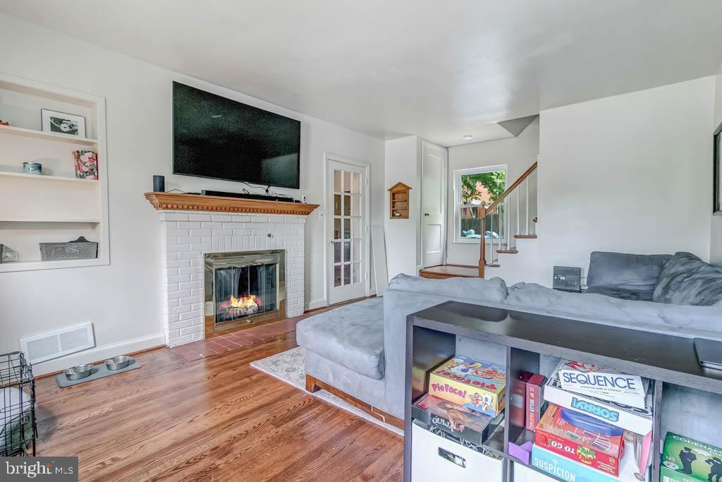 MADISON MANOR - Residential Lease