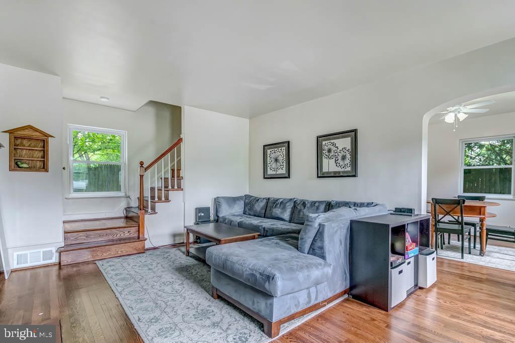 MADISON MANOR - Residential Lease