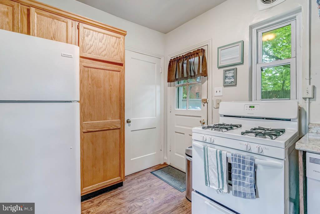 MADISON MANOR - Residential Lease