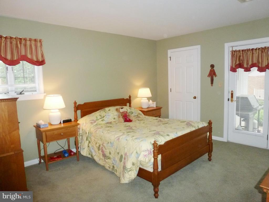 THE OAKS - Residential