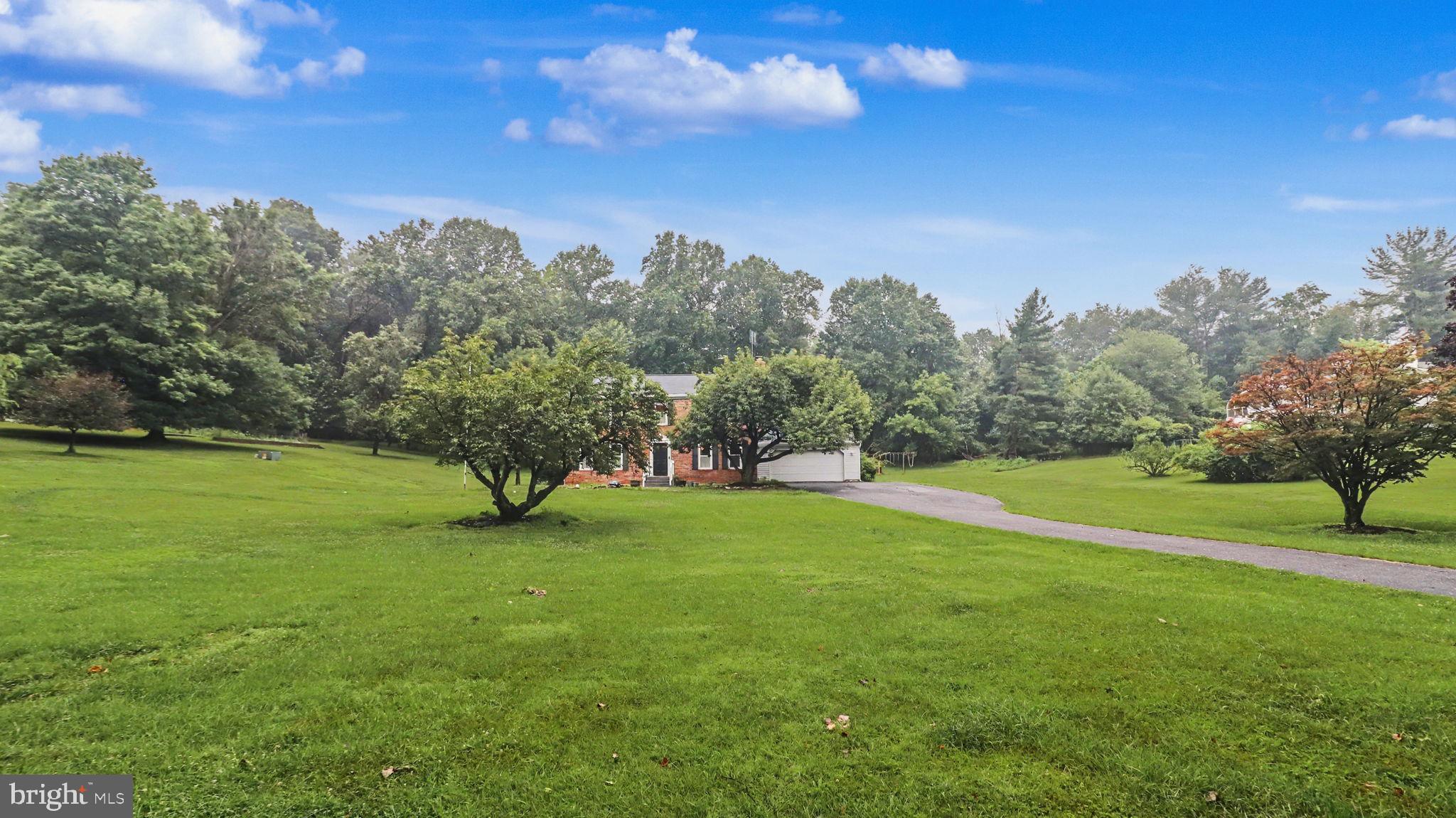 13083 WILLIAMFIELD DRIVE