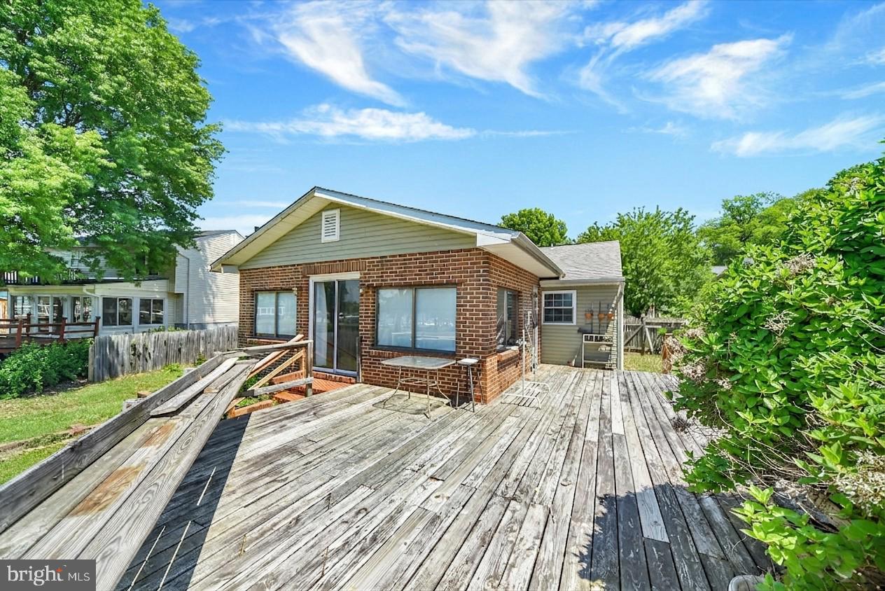 LYNCH COVE - Residential