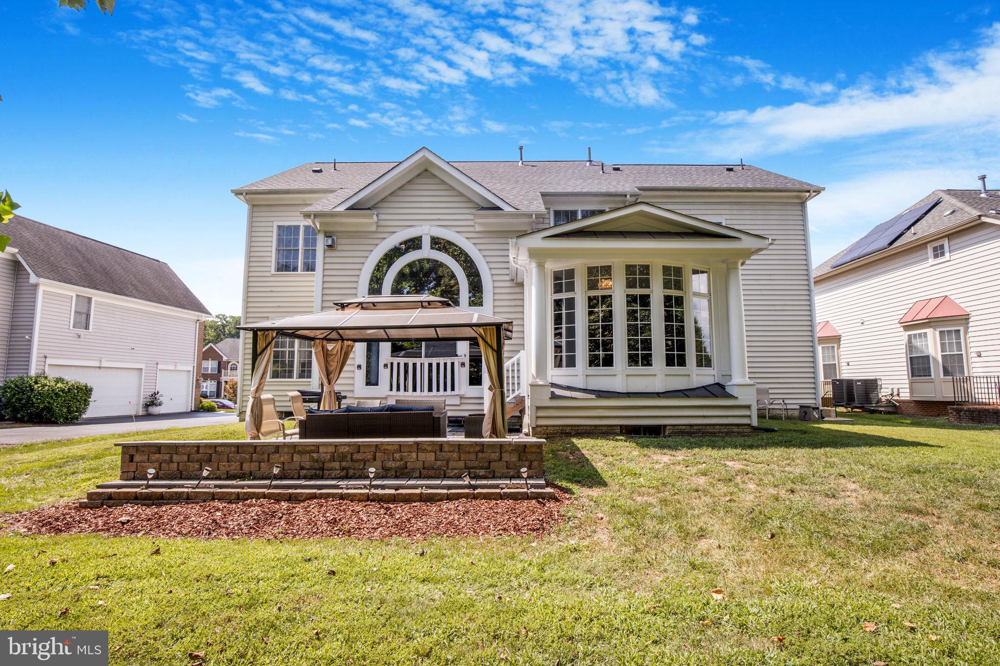 500 ASHAWAY LANE