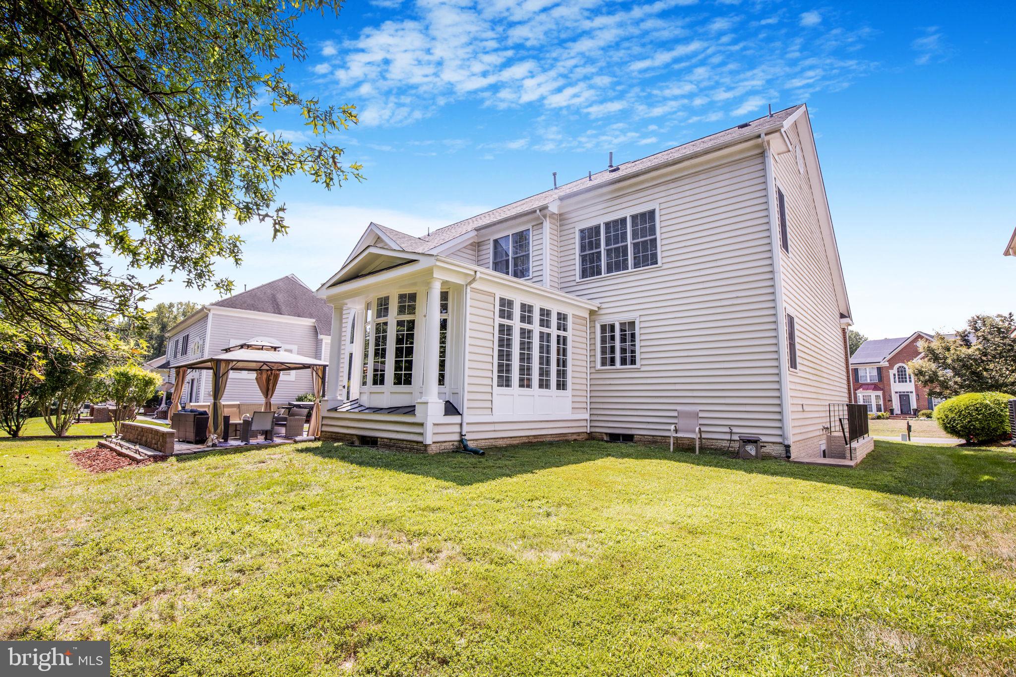 500 ASHAWAY LANE