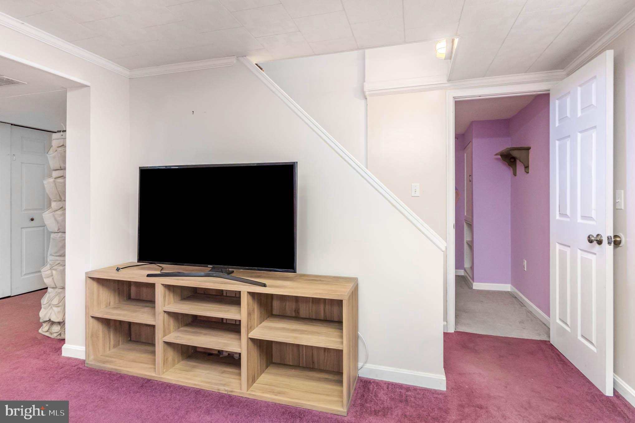 HILLSIDE PARK - Residential