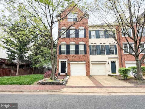 Townhouse For Rent - 162 Barrett Place<br/> ALEXANDRIA, VA 22304