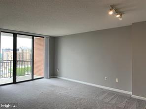 GALLERY AT WHITE FLINT - Residential Lease