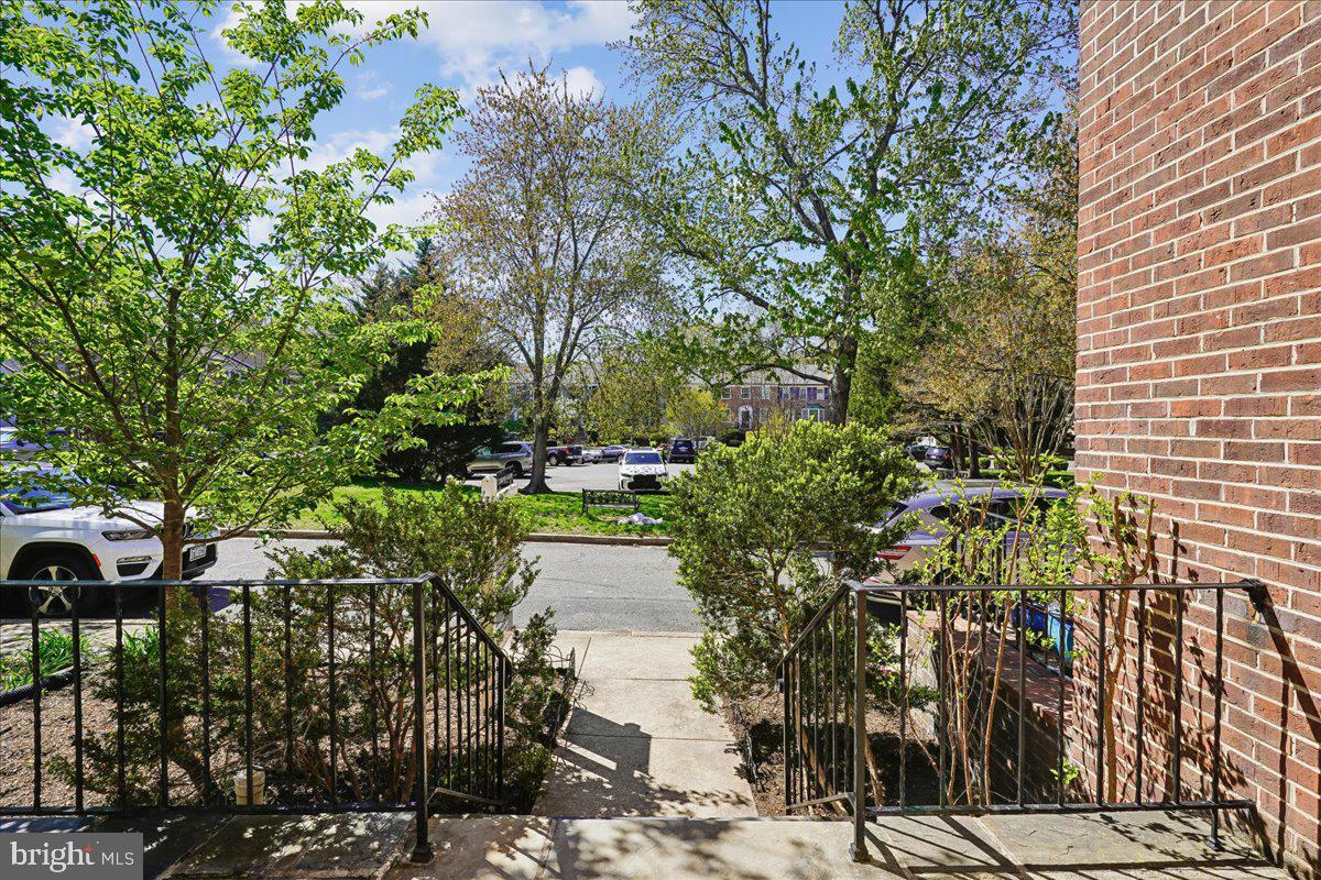 6315 OLDE TOWNE COURT