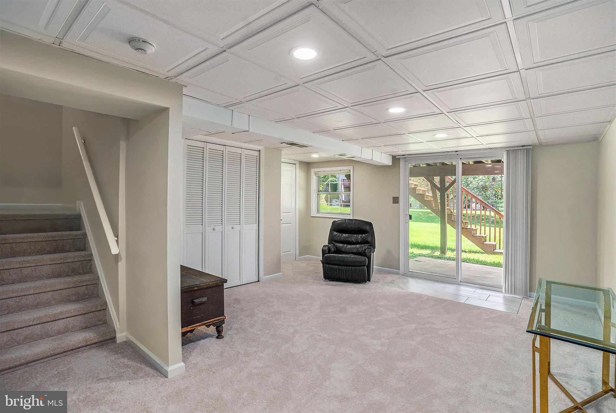 REGENTS PARK - Residential