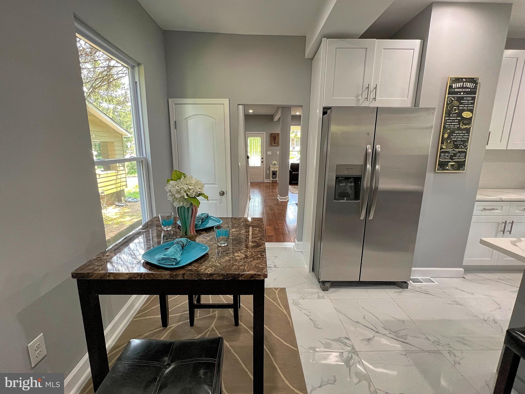 LAKE WALKER - Residential