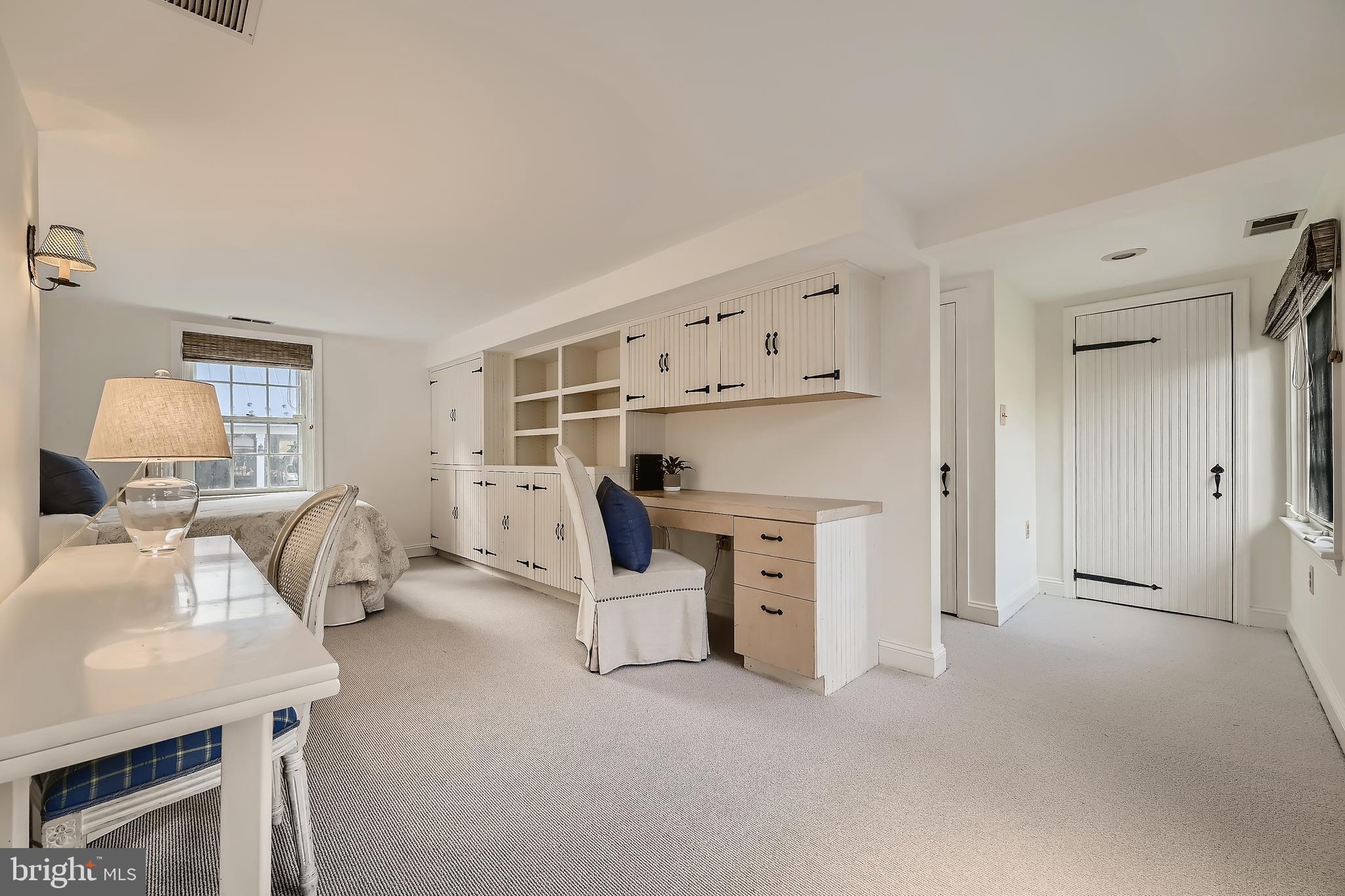 HUNT VALLEY - Residential