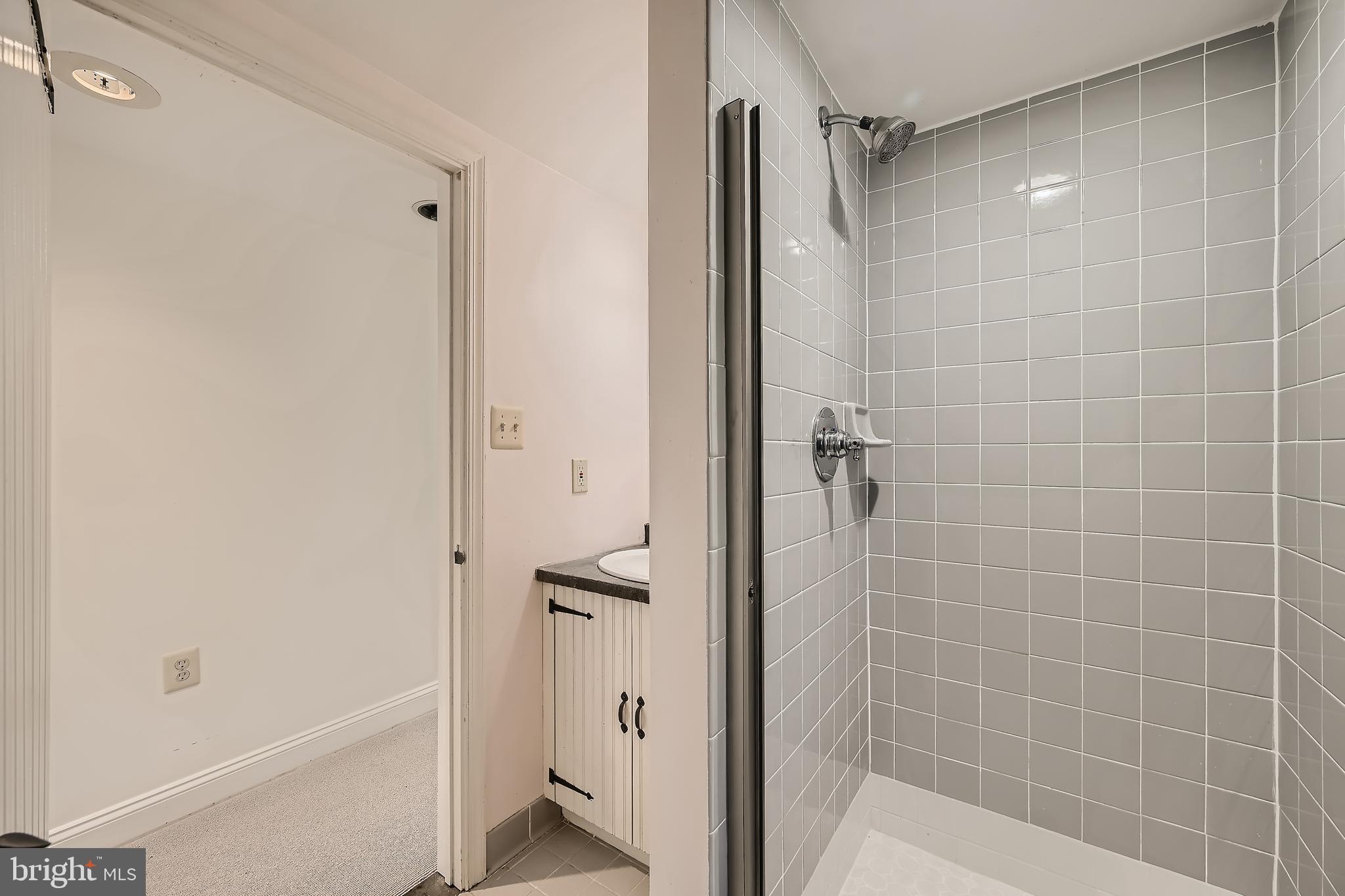 HUNT VALLEY - Residential