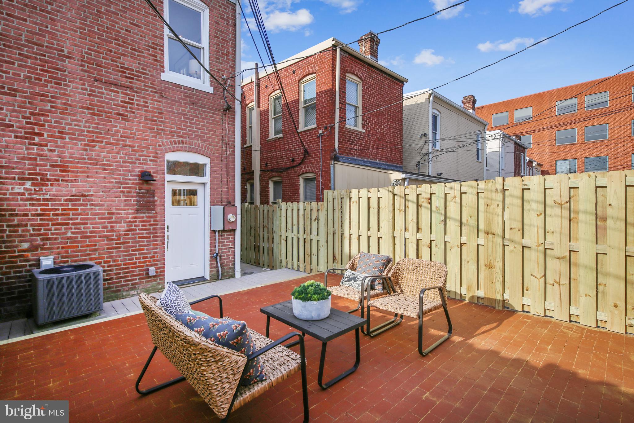 OLD TOWN - Residential