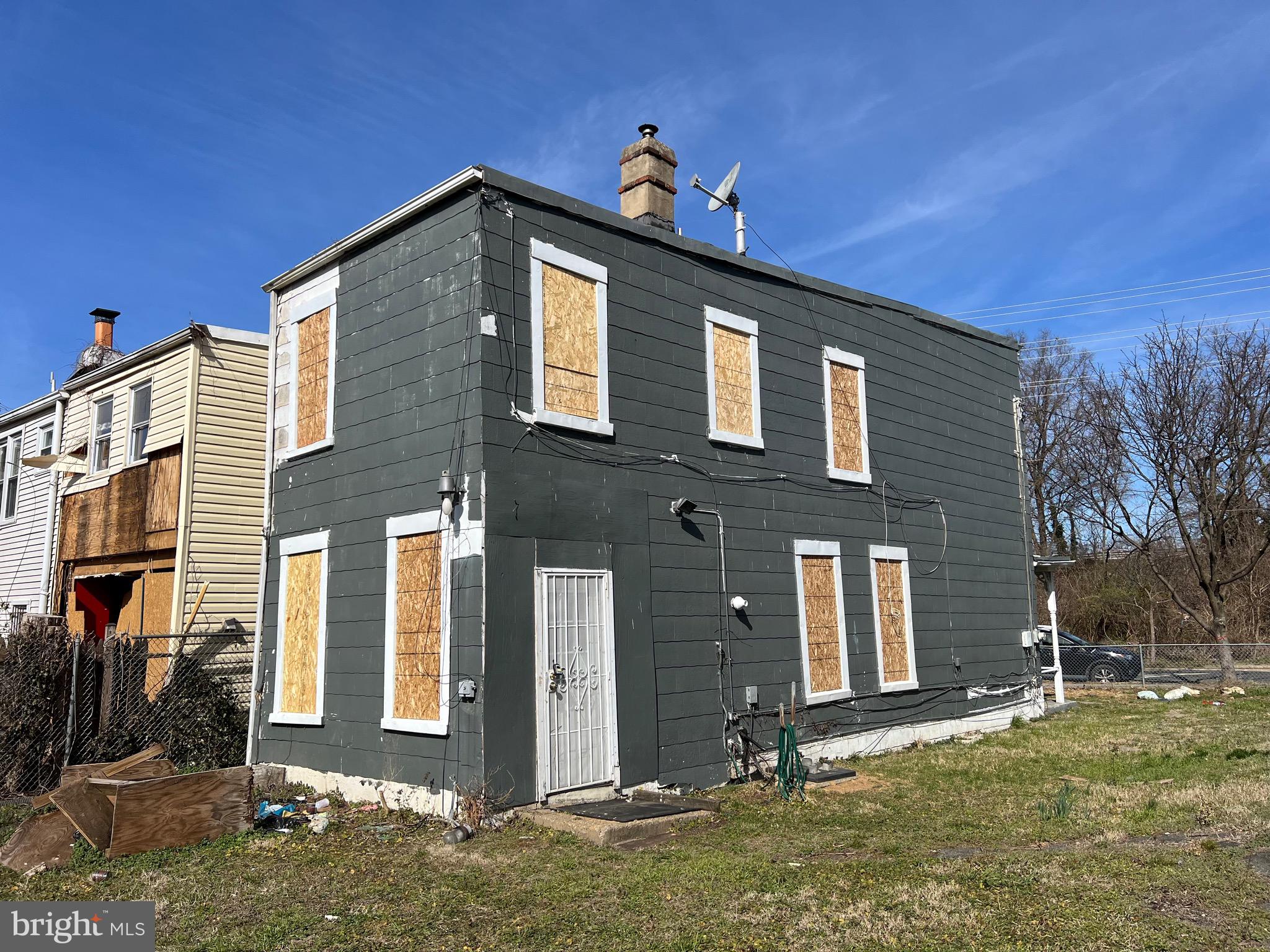 2109 FAIRLAWN AVENUE SE