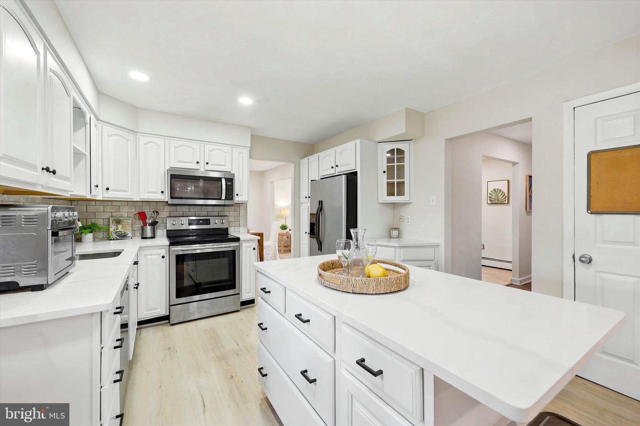 1421 CATHYS LANE