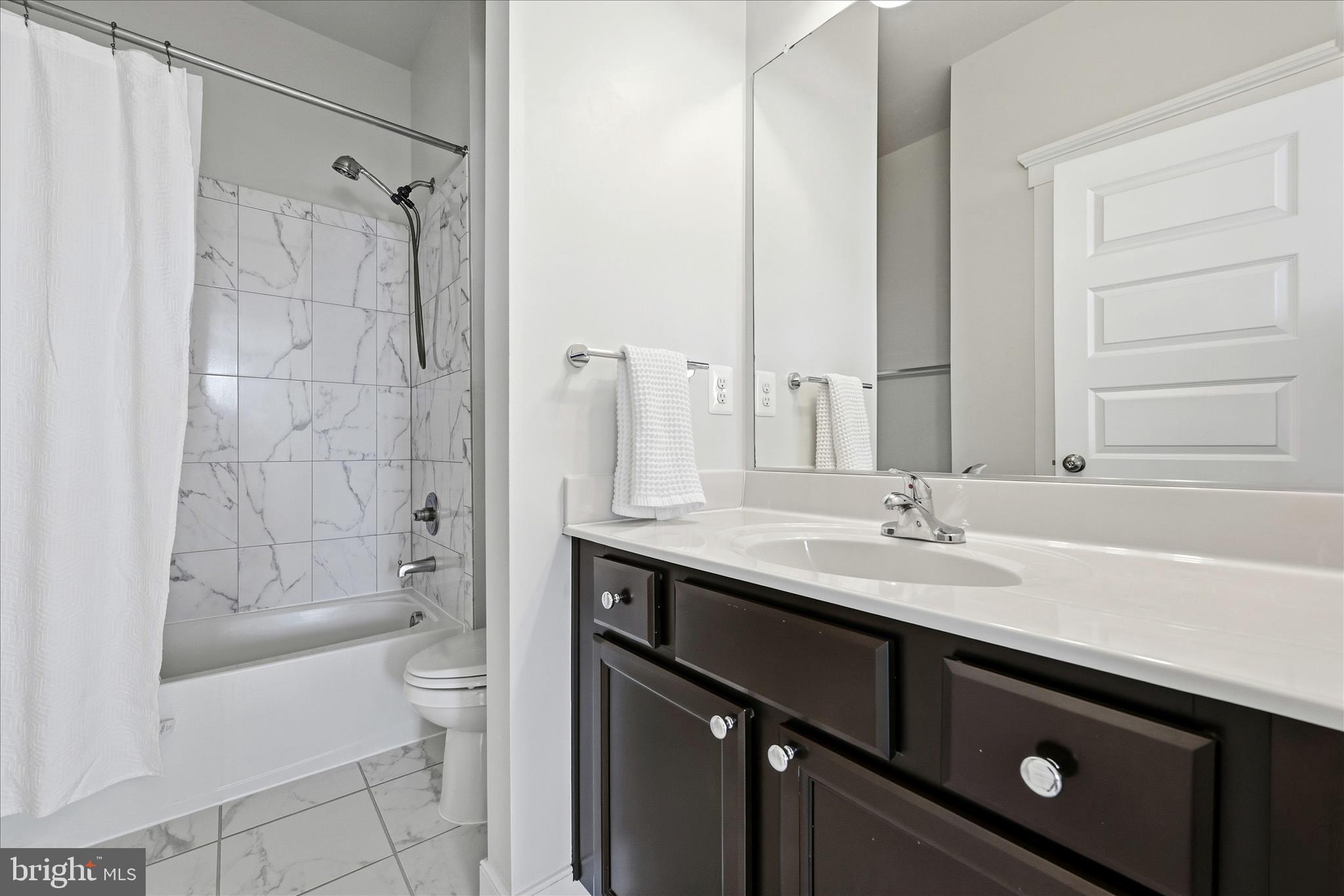 THE BLUFFS AT SLEETER LAKE - Residential