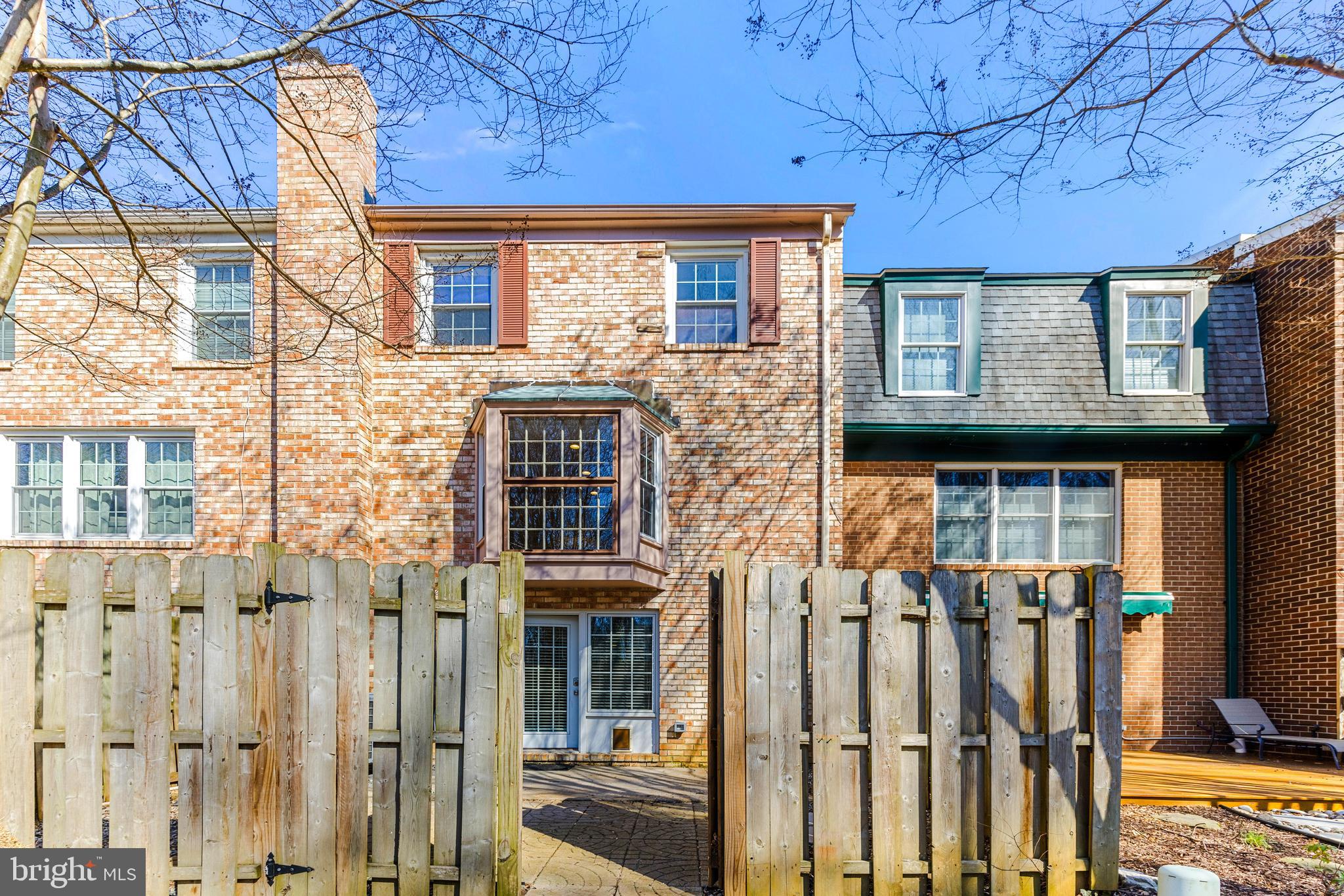 BAY HILLS - Residential Lease