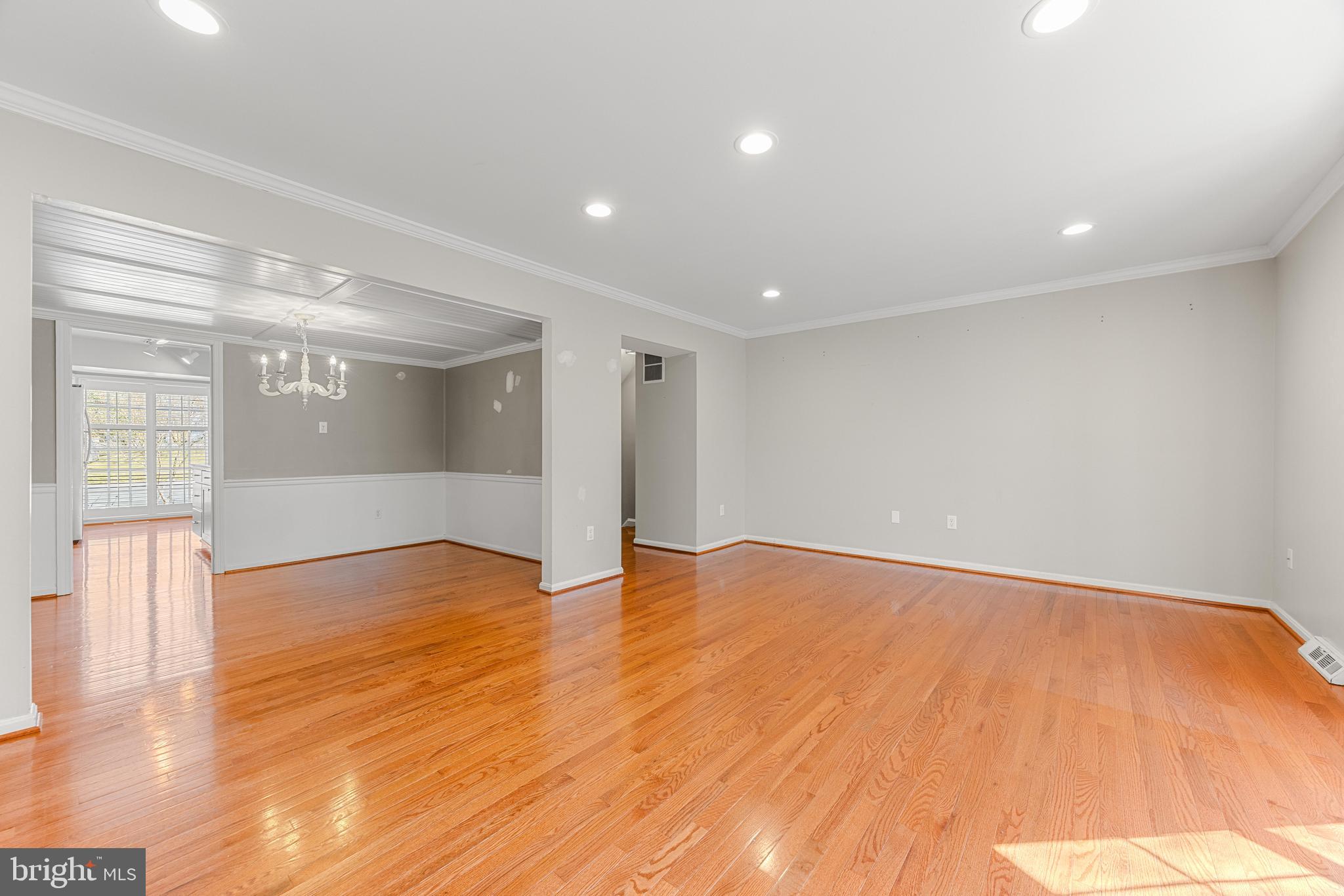 BAY HILLS - Residential Lease