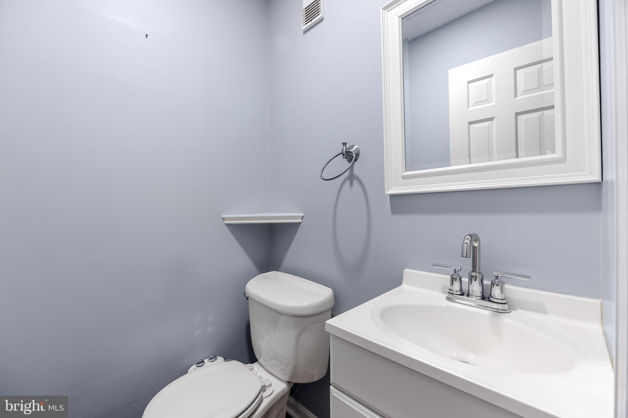 BAY HILLS - Residential Lease