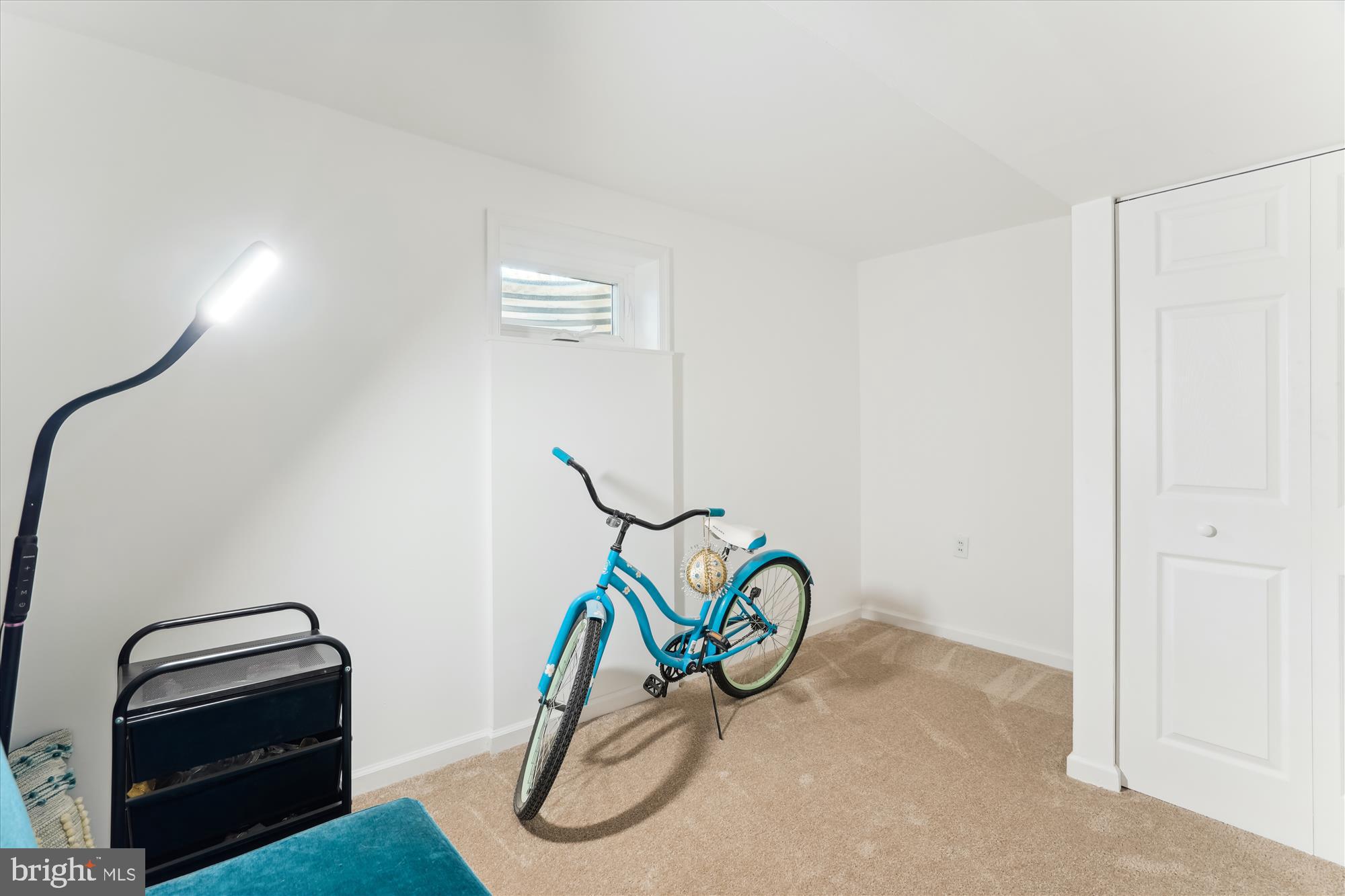 KNOLLWOOD ESTATES - Residential